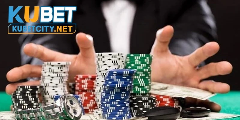 Lý do khách hàng yêu thích game poker Kubet 